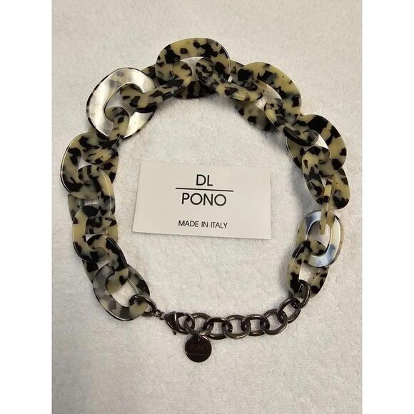 Pono Rochelle Necklace TShell - Picture 2 of 6